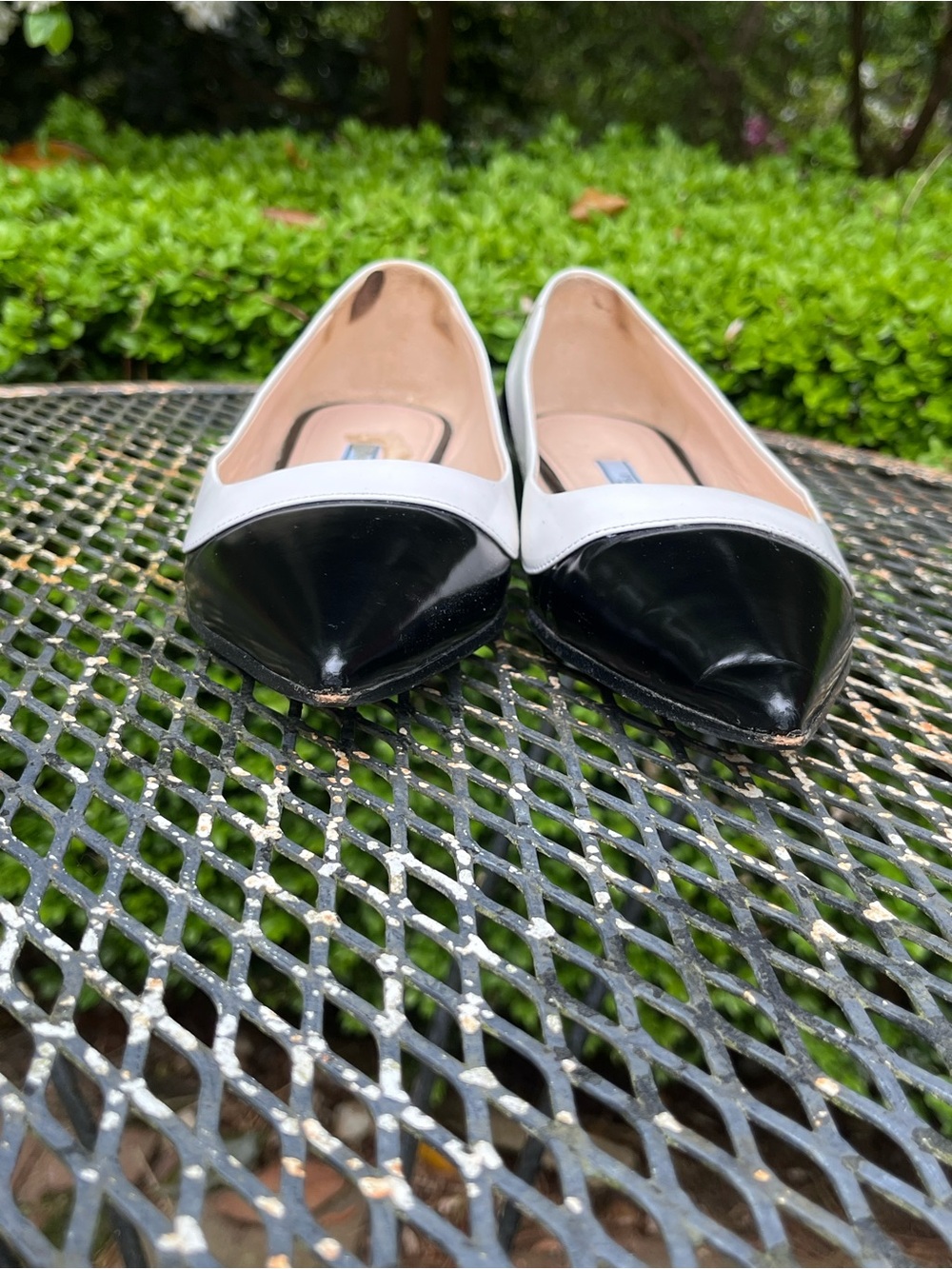 Prada Black and White Pointed Toe Leather Flats - Picture 2 of 6